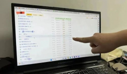 吃瓜爆料群什么意思,网络舆论场中的匿名狂欢